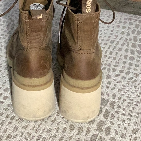Sorel boots only worn a few times - Picture 3 of 6